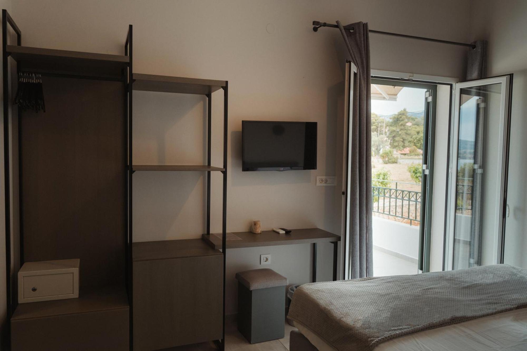 ארגוסטולי Limanaki Hotel מראה חיצוני תמונה